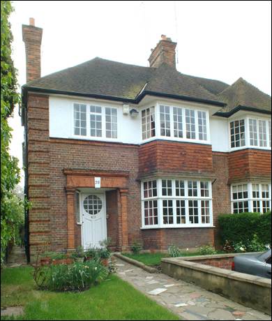 28 Rotherwick Road
